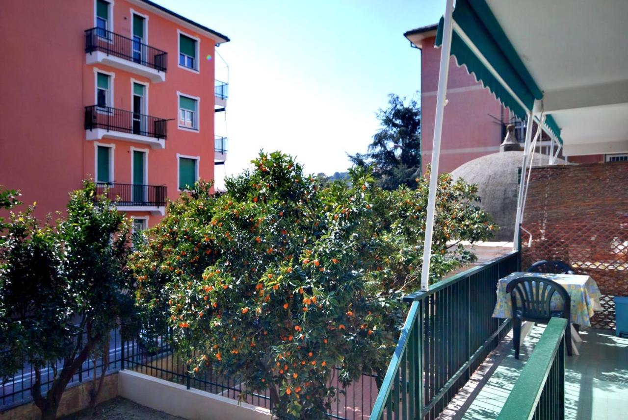 Appartamenti Con Giardino E Posto Auto Per Famiglie Finale Ligure Buitenkant foto