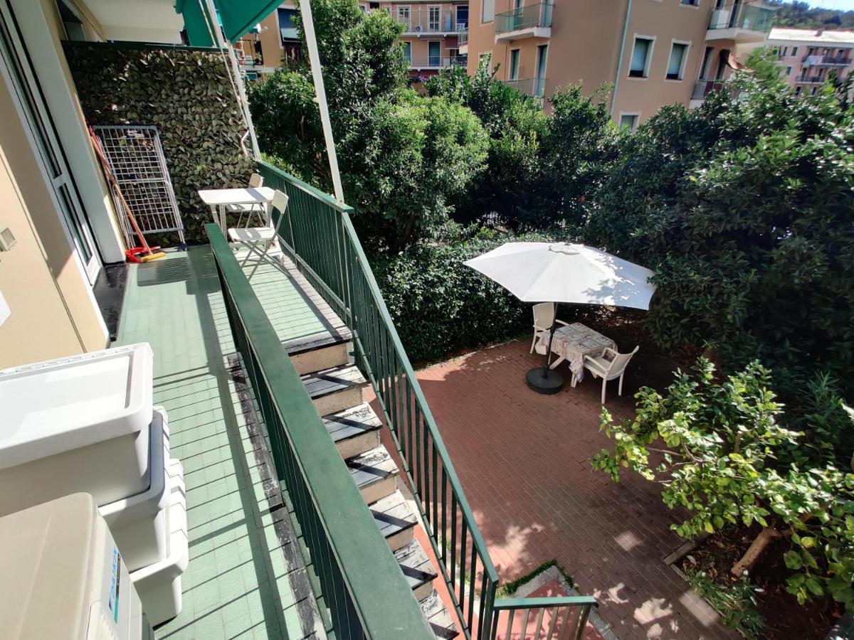 Appartamenti Con Giardino E Posto Auto Per Famiglie Finale Ligure Buitenkant foto